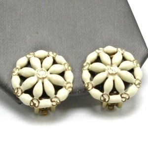 St. John Cut-Out Flower Enamel Gold Tone E…